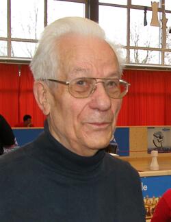 Gerhard Hund am 26. November 2011 beim Blind-Simultan-Weltrekordversuch in Sontheim/Brenz