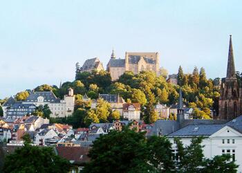 Sicht auf Marburg: Schloss, Oberstadt, Elisabethkirche