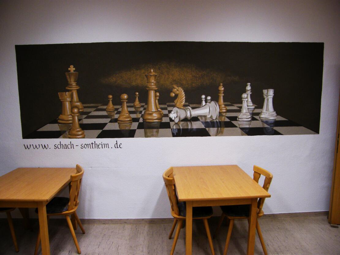Wunderschöne Wandmalerei im Schachklub. Eine Arbeit von Theo's Frau.