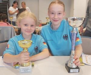 Merle Staudt (Silber U8 Mädchen) und Johanna Richter (Bronze U14 Mädchen)