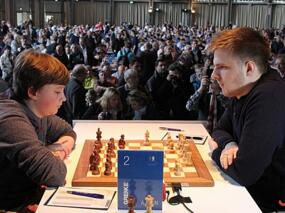 Vincent Keymer und Richard Rapport in Runde 9 des GRENKE Chess Open 2018