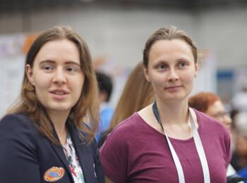 Hanna Marie Klek und Josefine Heinemann