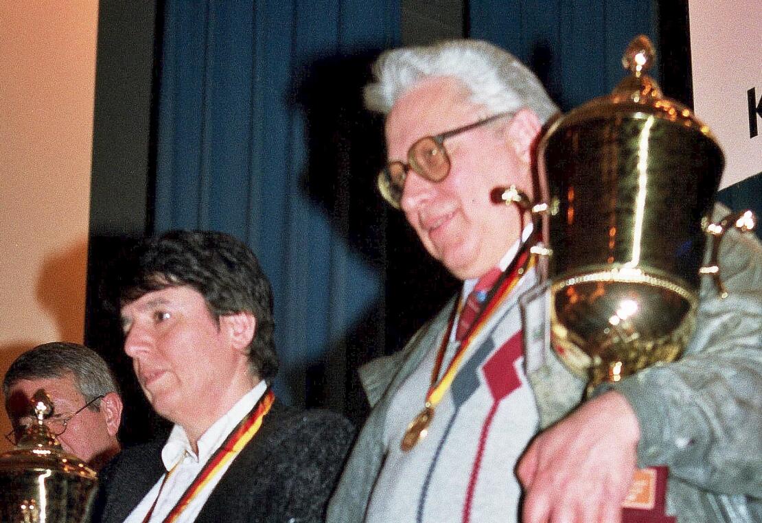 Nona Gaprindaschwili und Jewgenij Wasjukow waren 1995 Senioren-Weltmeister.