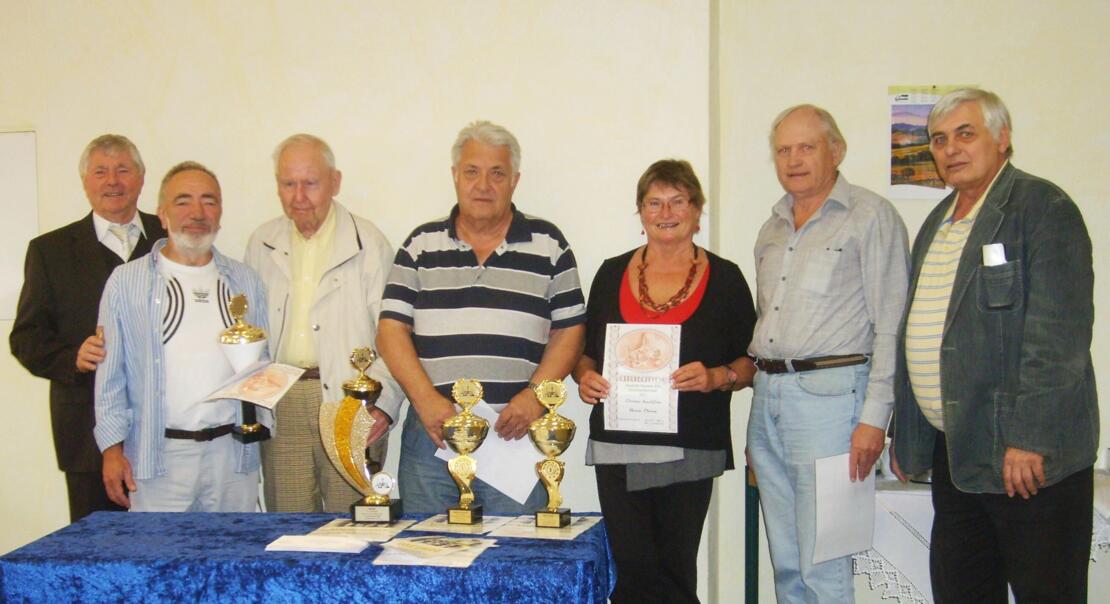 V.l.n.r. Helmut Escher, Ryhor Issermann, Günter Abendroth, Klaus Klundt, Christa Kaulfuss, Anatoli Donchenko und Joachim Gries