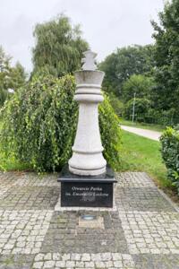 Königsstatue im Lasker-Park