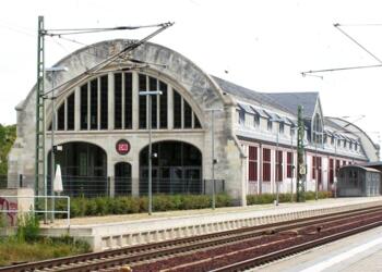 Bahnhofshalle des Potsdamer Kaiserbahnhofs