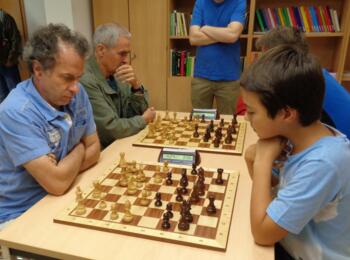 Leonid Jelchanow gegen Kevin Haack (U12 in Spanien)