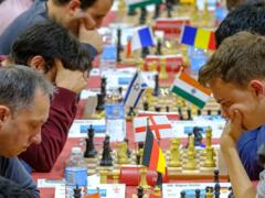 FM Glenn L. House (England) und GM Dennis Wagner in Runde 4