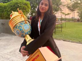 Weltmeisterin Divya Deshmukh