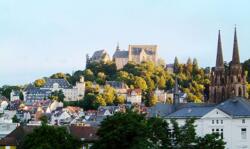 Sicht auf Marburg: Schloss, Oberstadt, Elisabethkirche