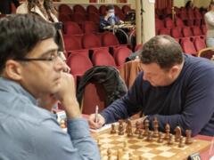 GM Viswanathan Anand (Indien) gegen GM Daniel Fridman in Runde 6