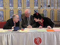 Hanno Dürr, DSB-Referent für Ausbildung, Walter Holz und Frau Güttler-Lieven von der RAMADA-Hotel-Leitung in Köln-Brühl.